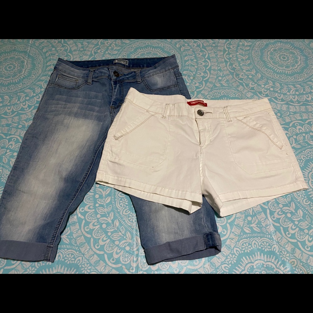 White jean Shorts and blue jean capri